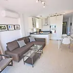 Rabat 16, Oasis De Capistrano Апартаменты Нерха